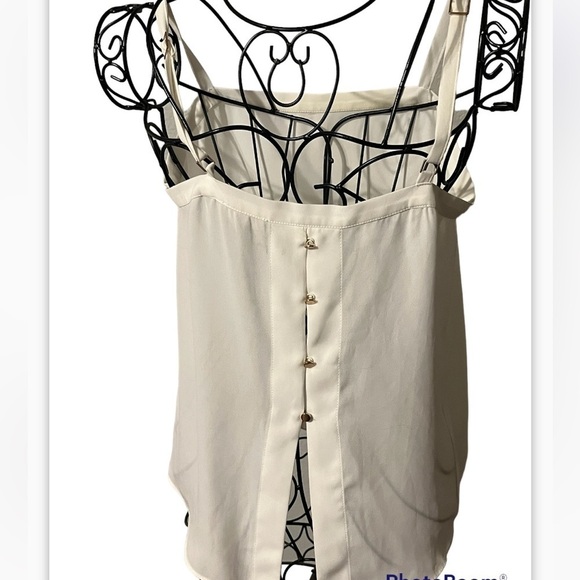 River Island White 3 Button Back Sleeveless Sz 8 Top White - Picture 3 of 7